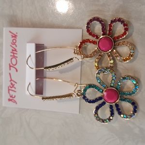 Betsey Johnson Multi colored rhinestone daisy earrings NWT